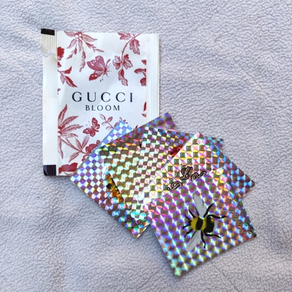 Gucci Bloom Authentic Launch Stickers Holographic Sealed Set‎ of 5 - Picture 1 of 7